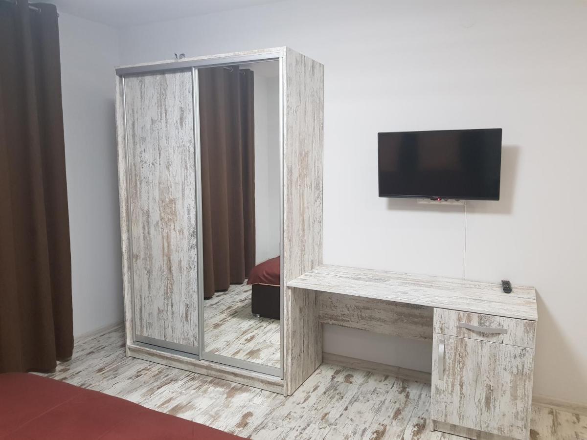 Silver Star Apartment 40M Uzhhorod Exterior photo